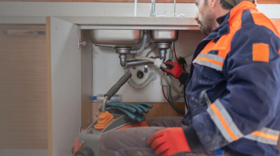 Professional tankless water heater installation services in Lehigh Acres, FL
